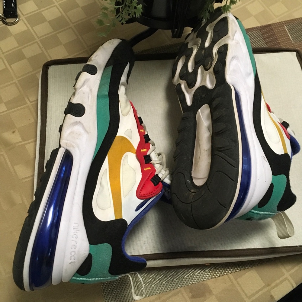 NIkE